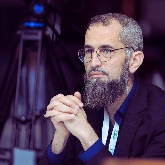 Dr. Eyad Qunaibi - English